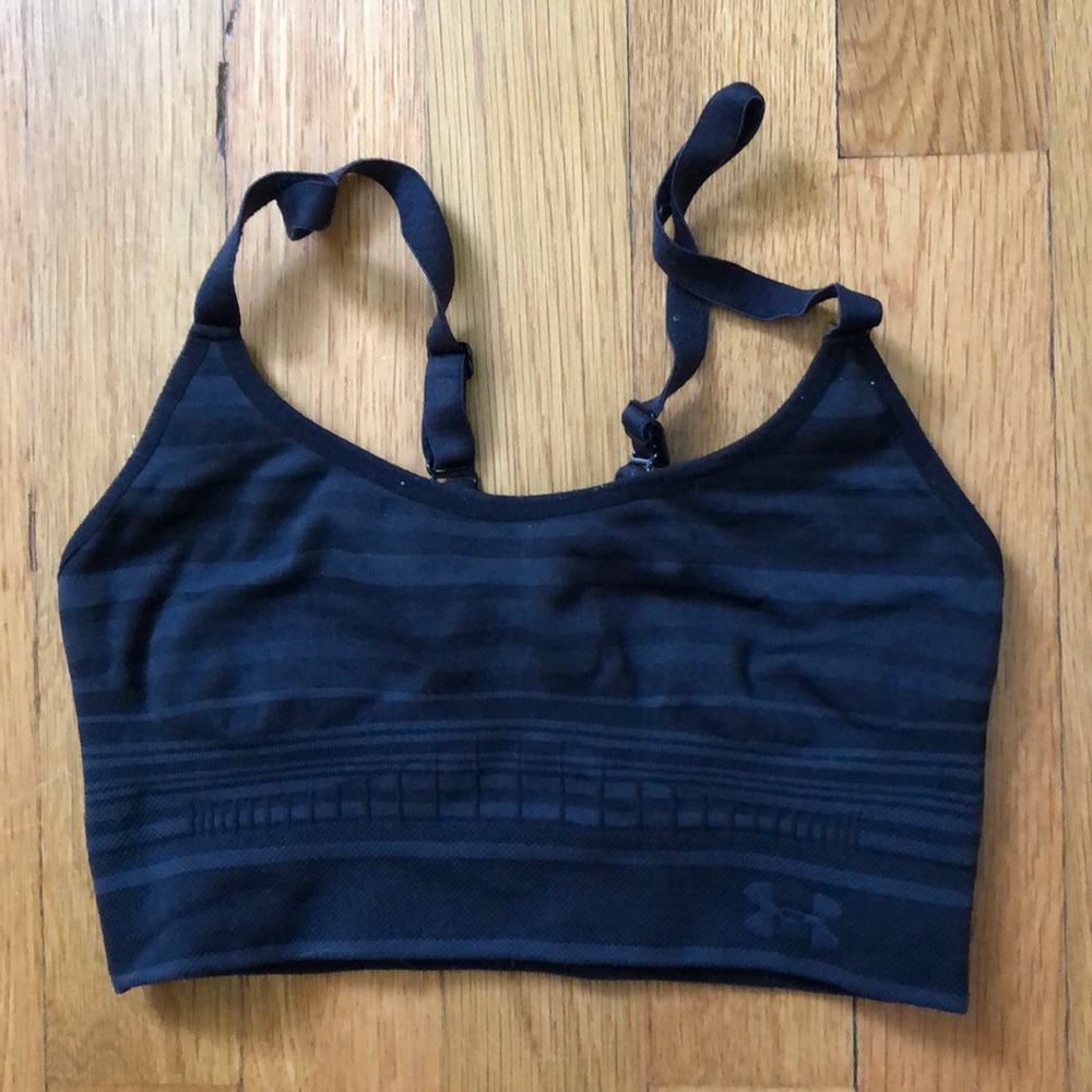 Kids L / Women’s XS Under Armour Sports Bra!